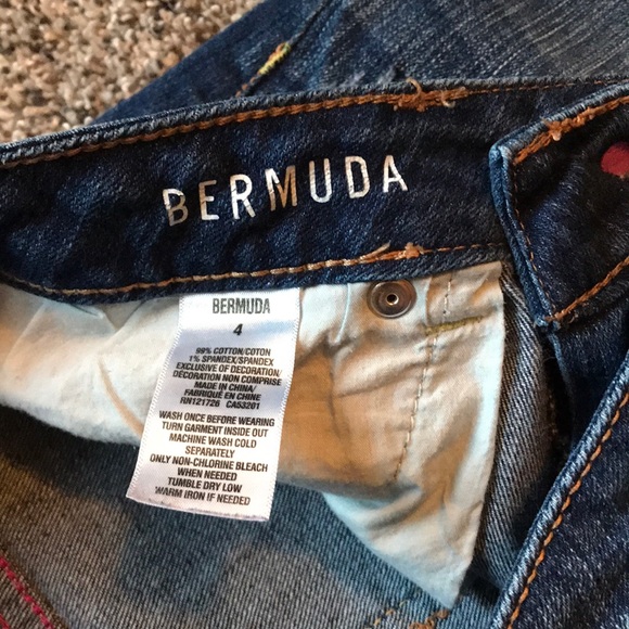 🍀 Aeropostale Jean Shorts (4) - Picture 5 of 5